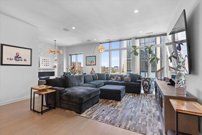 Photo - 2773 N Hampden Ct Unit PH03