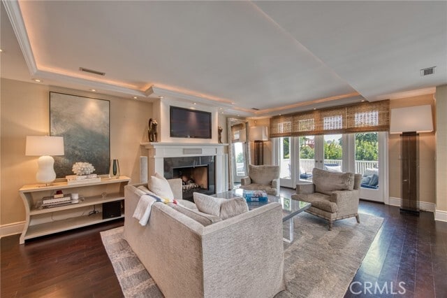 Photo - 325 Poppy Ave