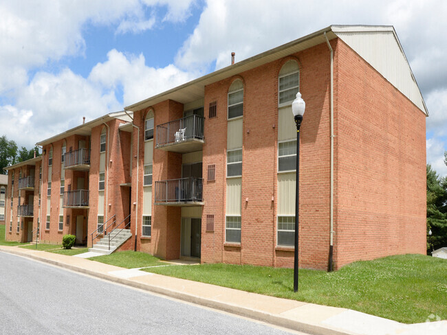 Building Photo - Painters Mill Apartments