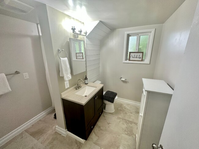 Photo - 9515 SW Edgewood St