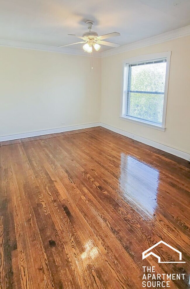 Photo - 2884 N Clark St Unidad 3