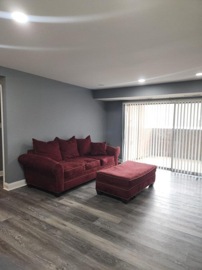 Photo - 3807 St Barnabas Rd Unit T4