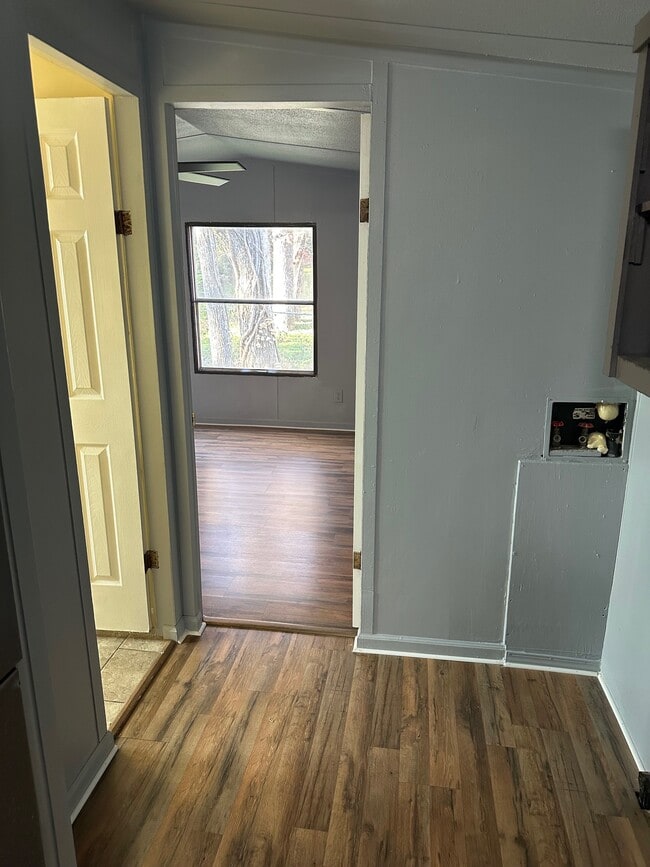 Photo - 150 Bradford Rd