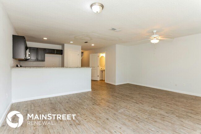 Photo - 522 Eiseman Wy