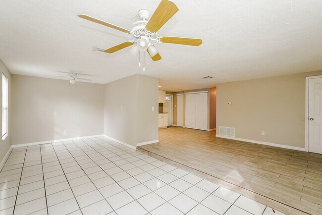 Photo - 1008 Grantwood Ave