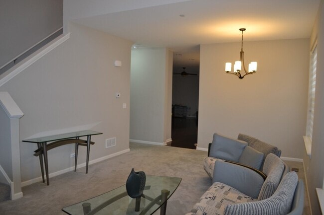 Photo - 1998 Shermer Rd