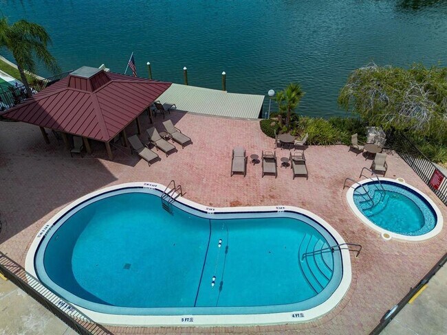 105 Island Way Unit 138