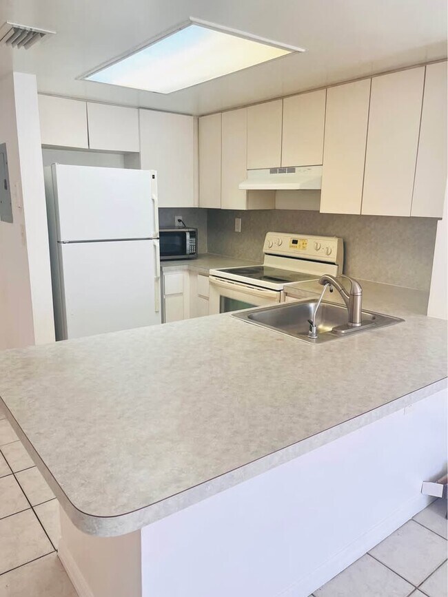 1316 NW 24th Ave