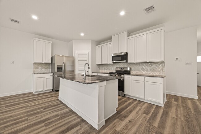 Photo - 2826 Lisburn Ter Ln