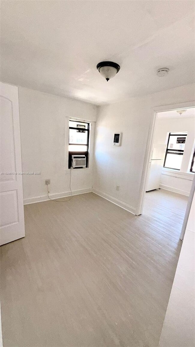 Photo - 1140 NW 4th St Apartamento Unidad 5