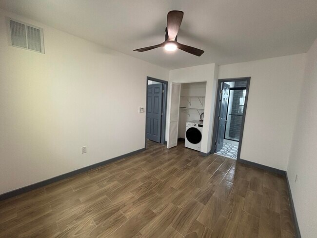 Photo - 2919 Broadway Unidad 4