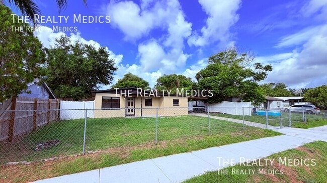 Photo - 2708 Geoffrey Dr