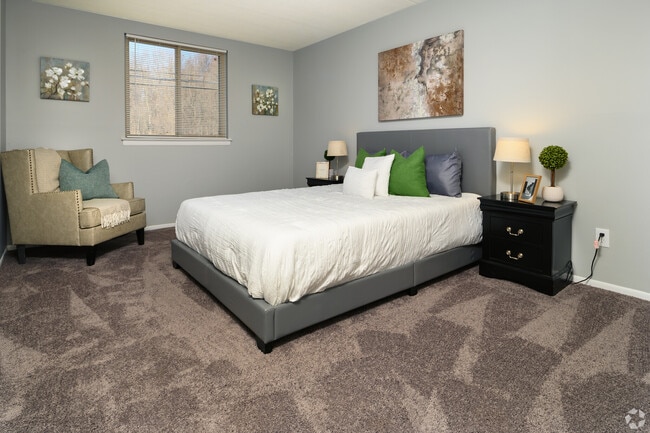 Iron Hill Apartments
