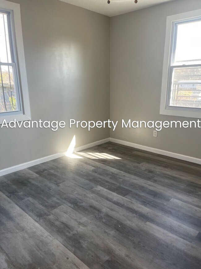 Photo - Renovated Quadplex In Binghampton -  1/2 O... Unit #102