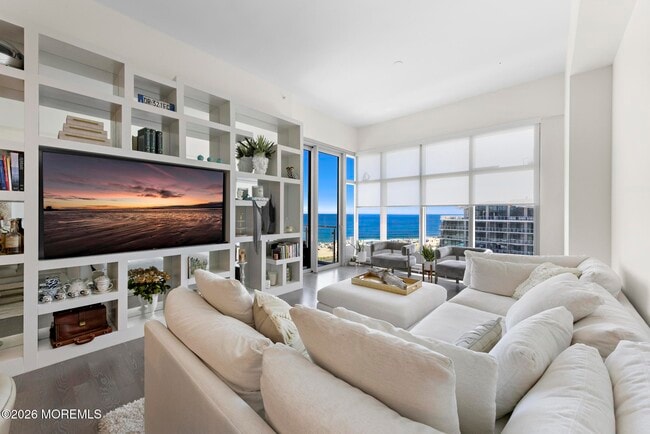 Building Photo - 20 Melrose Terrace Unit 607