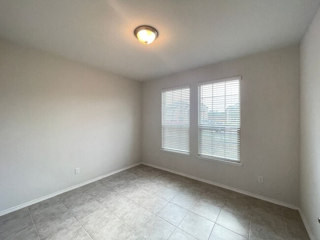 Photo - 1816 Cow House Ct