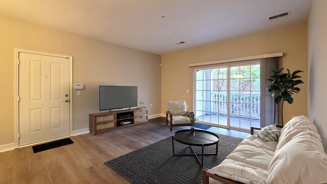 7232 Althorp Way Unidad V-4
