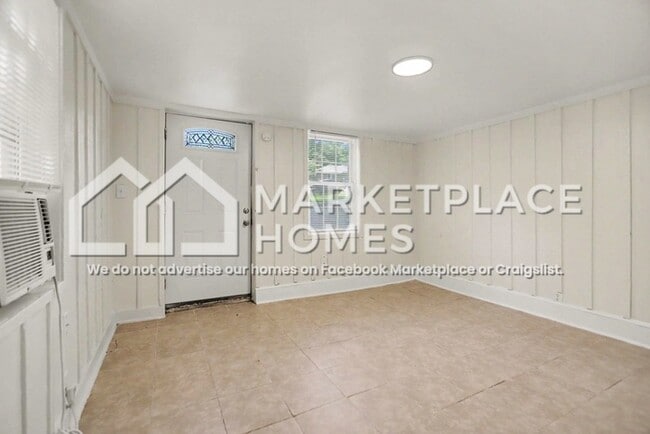 Photo - 1975 4th St