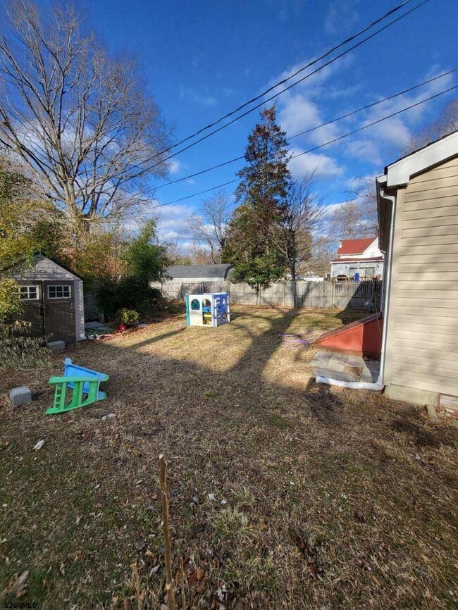 Photo - 127 Liverpool Ave