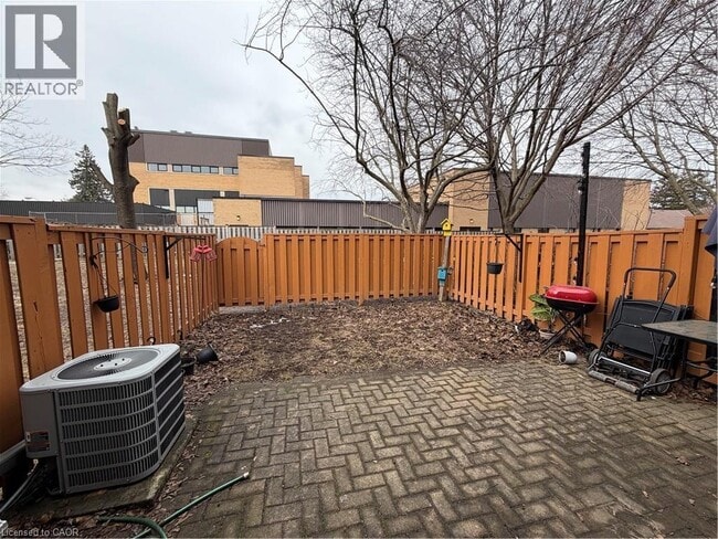 Photo - 46 Cedarwoods Crescent