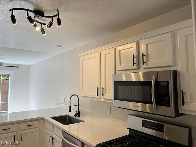 Photo - 10133 Quaint Tree St