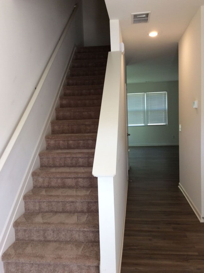Newer Decatur Townhome