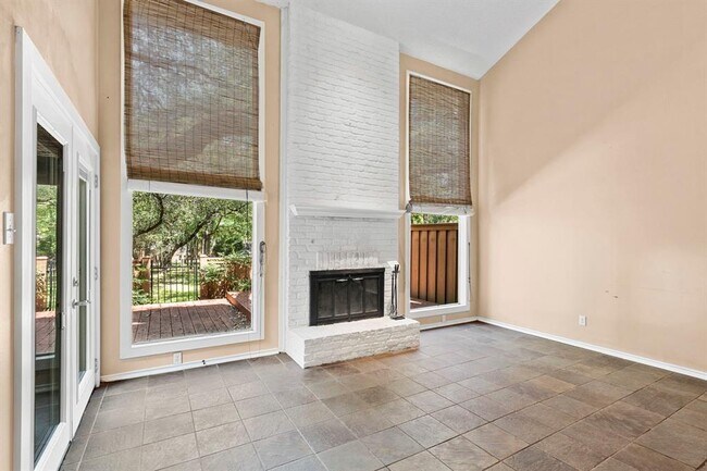 Photo - 8301 Greenslope Dr