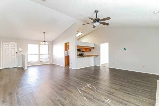 Photo - 2917 Highlawn Terrace