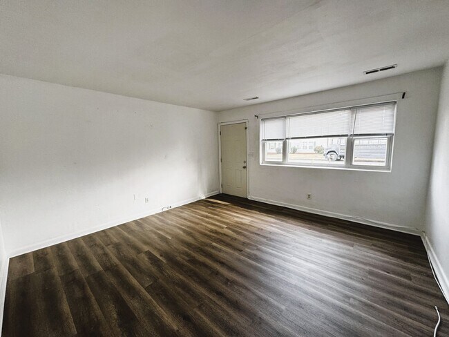 Photo - AFFORDABLE 2 BEDROOM VIRGINIA BEACH DUPLEX UNIT! GREAT SCHOOLS.