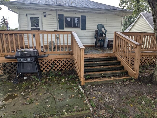 Photo - 310 E Vine St