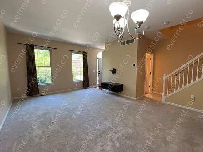 Photo - 2 Bedroom Condo with loft and basement in ...