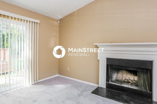 Photo - 3 Bedroom Pet-Friendly Home in Decatur, GA with Main Street Renewal