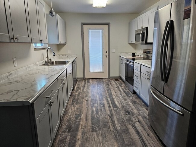 Photo - 333 Mace Cannon Rd