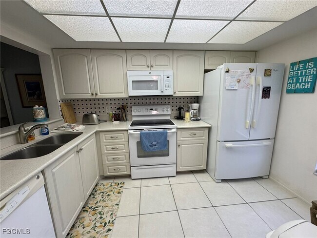Photo - 5455 Peppertree Dr Unit 7