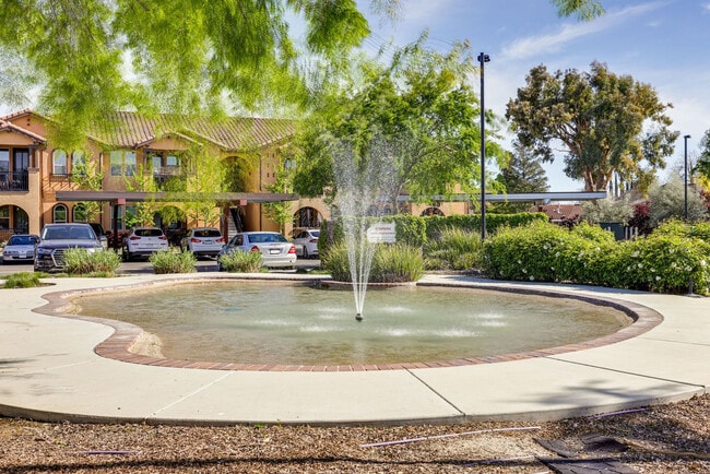 Photo - 140 Ivy Ave Unit SI FL1-ID1545973P