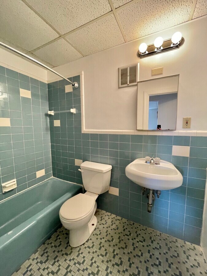 Photo - 405 Beacon St Unit 14