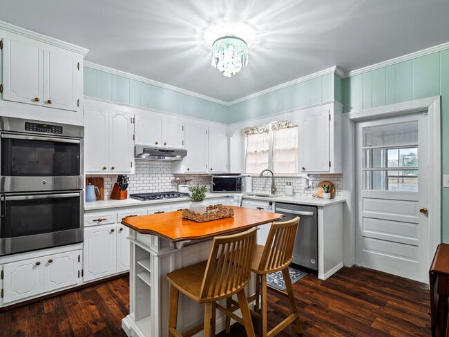 Photo - 2ND East Dr Unit ID1061102P