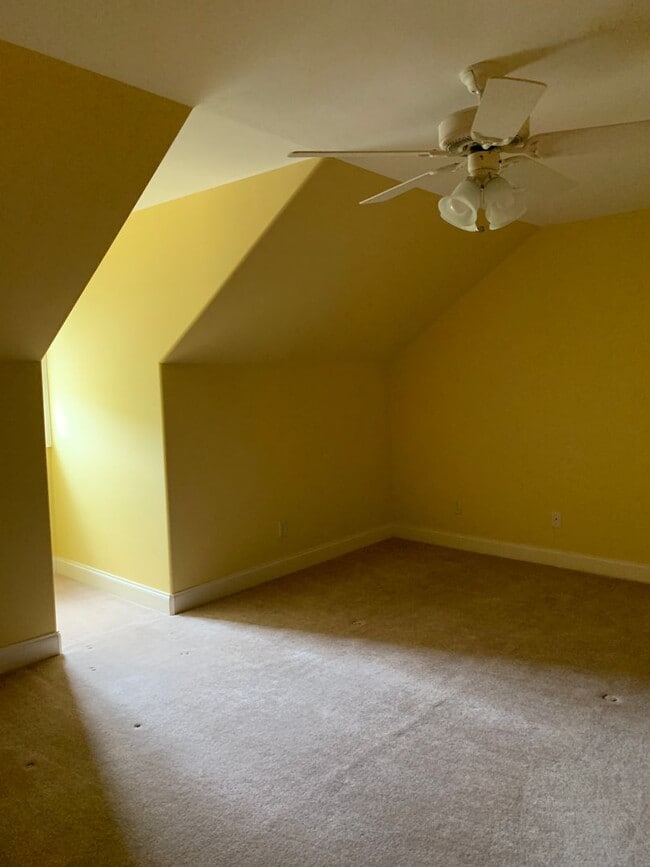 Photo - 136 Nickolas Cir