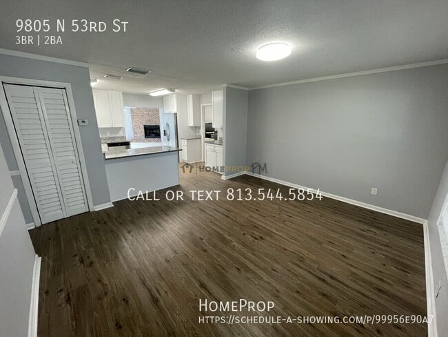 Photo - 9805 N 53rd St