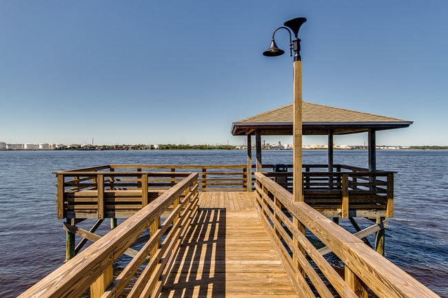 Dock & Fishing Pier