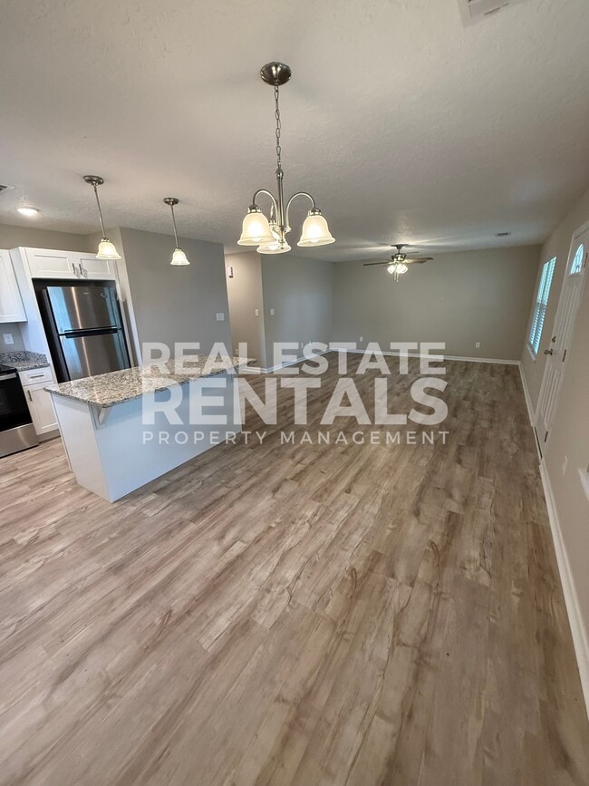 Photo - 613 Polk St