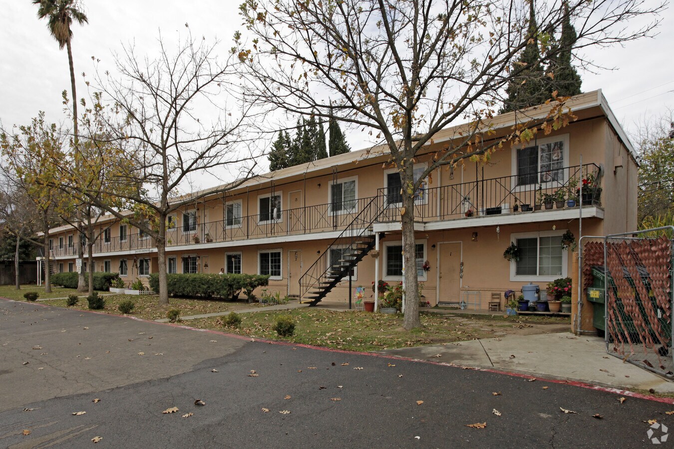 Photo - Palm View Apartments