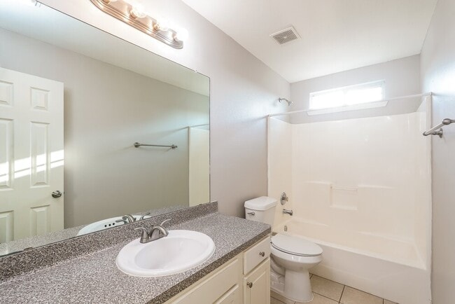 Building Photo - 21302 Berry Ridge Ln Rental