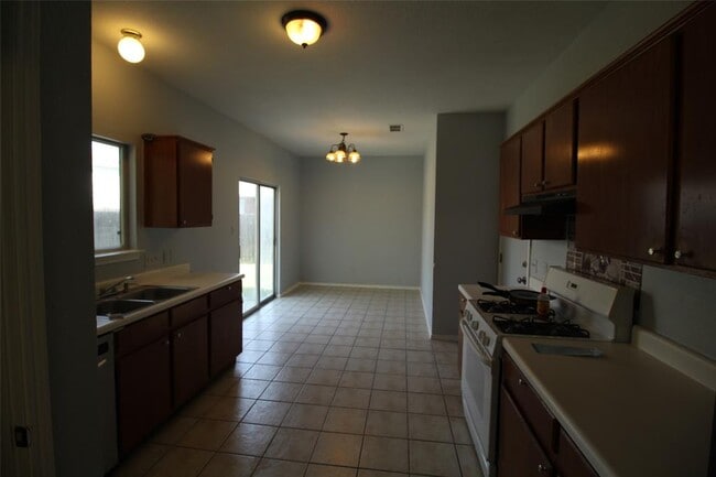 Photo - 12302 Uttimer Ln