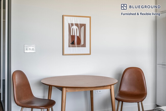 Photo - 1819 Nagle Pl Unit FL6-ID600