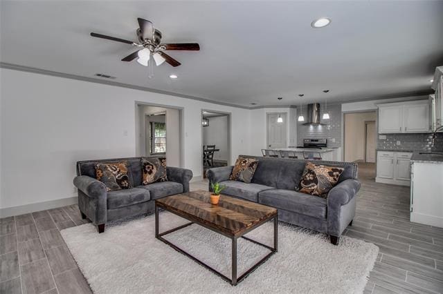 Photo - 702 Ridgedale Dr
