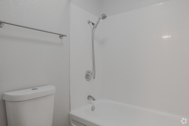2HAB,1BA - The Esplanade