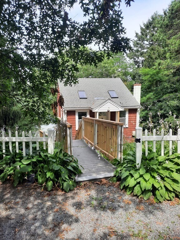 179 Little Sandy Pond Rd House House Rental in Plymouth, MA