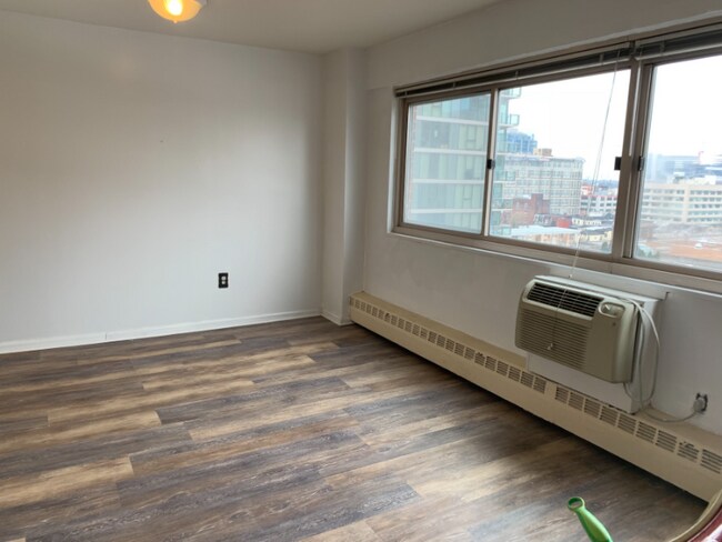 Photo - 2101 Chestnut St Unit Riverwest 1BR