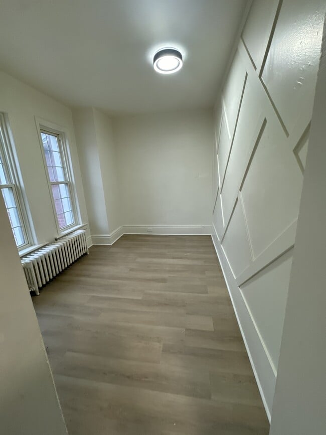 Building Photo - 151 Colborne St Unit 223